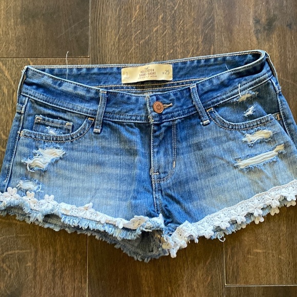 Hollister Pants - Hollister Short-short Low Rise Shorts Size 1 25 2” inseam